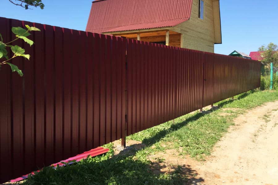 Заборы для дачи в Краснозаводске